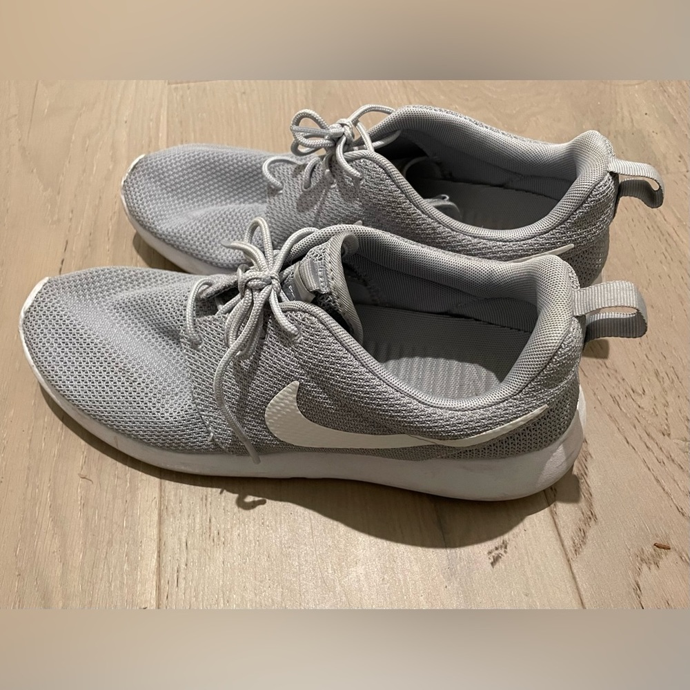 Nike shoes men size 9